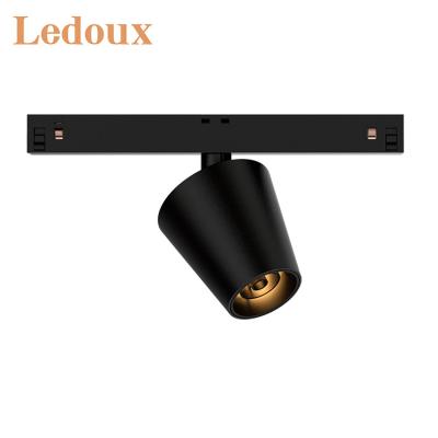 China Anti-Glare / Adjustable / Dimming Control LEDOUX Hot Selling Anti-Glare Focus Mounted Dimmable Aluminum Desk Spot Lamp 6 10 W Led Light Track for sale