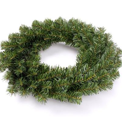 China Fireproof is available high quality Christmas decoration fashion artificial Christmas wreath for sale