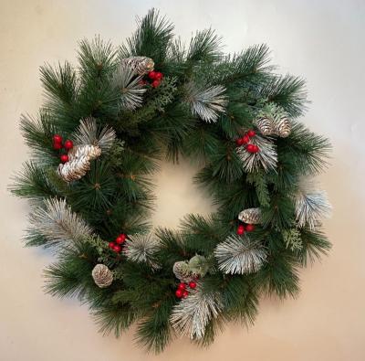 China Fireproof is available Wholesale Artificial Christmas Wreath for Decoration Pinecone Christmas Natural White Wreath with Red Berries for sale