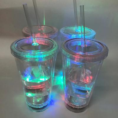 China Viable Plastic Color Changing Clear LED Double Wall Tumbler With Lid Straw 16oz 500mL Party Bar Drinkware Flash Light Up LED Cup Mugs for sale