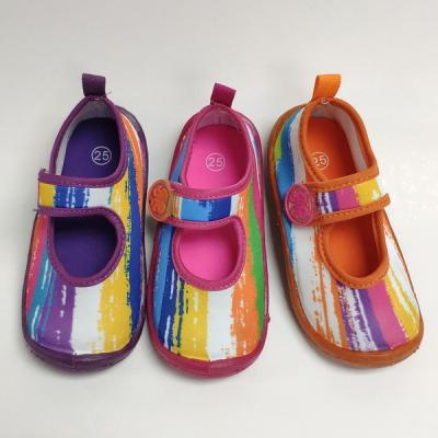 China Los niños Aqua Shoes, arco iris de TPR imprimieron los zapatos ligeros del agua en venta