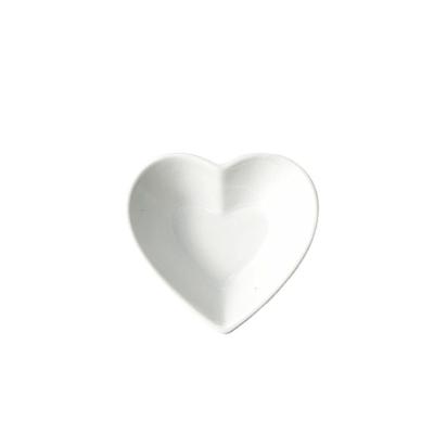 China Sustainable Custom Heart Shape Dinner Dessert Plate White Ceramic Dish for sale