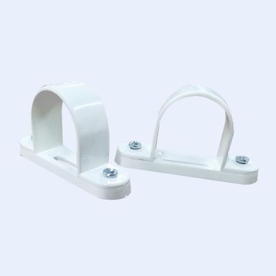 China Silla de montar blanca de la barra de espacio del tornillo M4 para el conducto 20M M de Upvc 38M M 32M M en venta