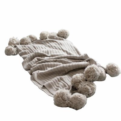 China Plain Fomoom Pom Pom Throw Blanket, Chunky Knit Pom Poms Throw Blanket, Cotton Decorative Knitted Blanket for sale