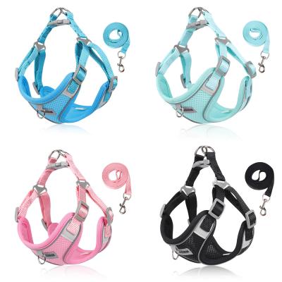 Китай Pet Reflective Adjustable Harness Dog Breathable Mesh Harness And Leash Set продается