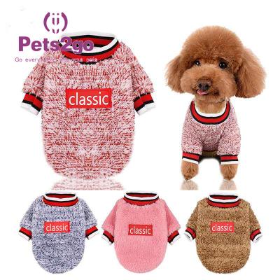 Chine Le foyer de mode sur le chien vêtx le chandail de chien de tricots épaississant doucement les chiens de chiot chauds que l'unité centrale d'hiver de chemise choie les vêtements de port à vendre