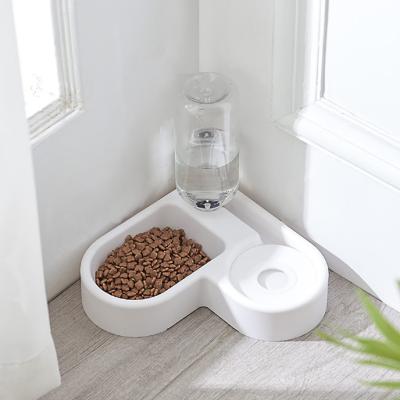 China 2 In 1 Automatic Water Dispenser Detachable Dog Food And Water Bowl Set for sale