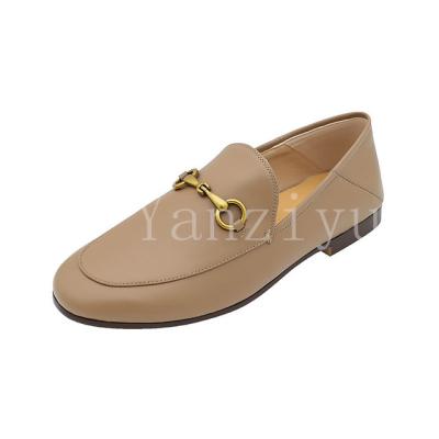 China Lightweight Custom Flats Slip On Loafers Brand Bee Design Buckle Black Leather Shoes Hot Sale Shoes Women Fashion Shoes Plus Size Flats for sale