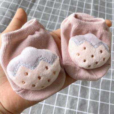 China 2021 sports new fashion baby bumps infant no show cute animal cotton sock slippers children anti-skid socks for sale