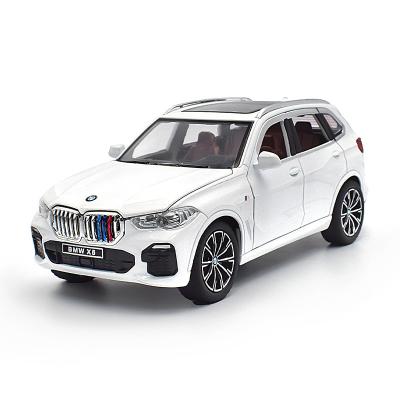 China Diecast Toy Diecast 1:24 Pull Back Car Toy Vehicles Alloy With Light And Healthy Model Toy Car Die Cast Car For Children for sale