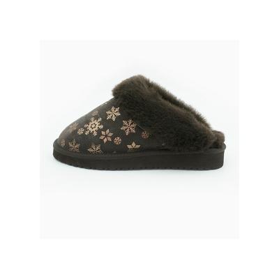 China Appropriate fur cushioning quality price guarantee for women bedroom slippers for ladies for sale