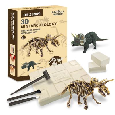 China Model Fossils,Dinosaur Kids Toy Skeleton Dinosaur Sculpture,Animais Animals And Dinosaurs Set Of PVC+Plaster Triceratops Fossil Dinosaur Toys for sale