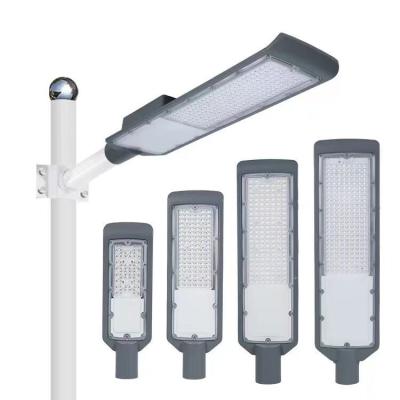 China High Lumen IP67 50w 100w 150w 200w High Lumen IP67 50w 100w 150w 200w Outdoor Stadium Road Aluminum Waterproof Garden LED Street Light for sale