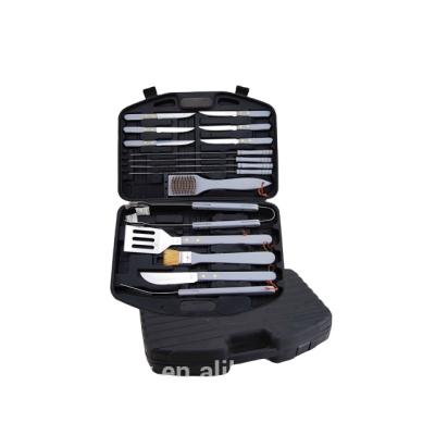 China 17pcs Easily Cleaned GRILL Accessories Grilling Accessories Grill Tool Kit with Plastic Case for sale