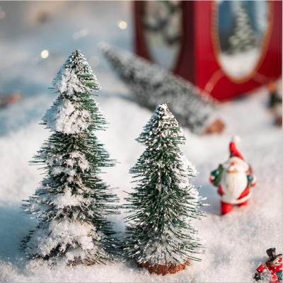 China Fashionable& Gift/Decor Whole Sale Ornaments Christmas Decoration 15-30cm Seasonal Tabletop Snow Assembled Small Snowfall Christmas Tree for sale