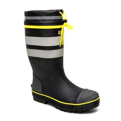 China Wellington Rain Boots Wholesale Steel Rubber Waterproof Sweat-absorbent Toe Steel Plate Safety Rubber stick boots for industry for sale