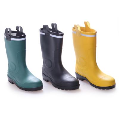 China New Style Winter Steel Toe PVC Half Boot With Steel Toe And Steel Plate Cold Render PVC Rubber Boots With Heavy Duty Grips for sale