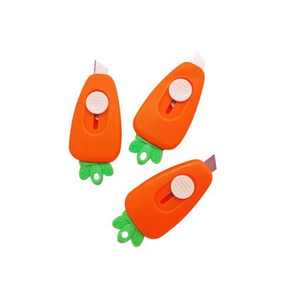 China By cutting cute carrot knife hand account service tool express convenient to carry open box mini knife student stationery for sale