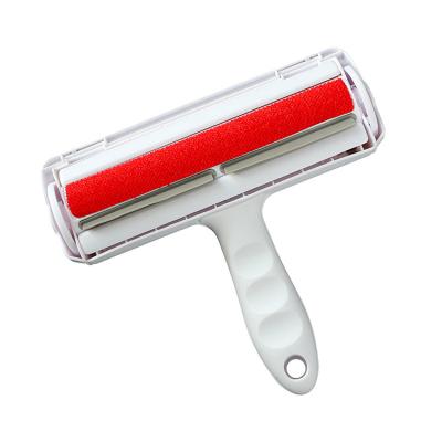 China Red Portable Handy Pet Hair Remover Workmanship Viable Fine Nylon Cloth Remover PP Pet Hair Remover Roller for sale