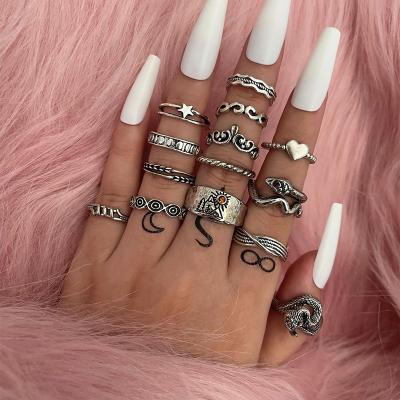 China Trendy Women's Vintage Rhinestone Mountain Ring Set 14pcs Double Heart Peach Rhinestone Snake Star Snake Geometric Cloud Ring for sale