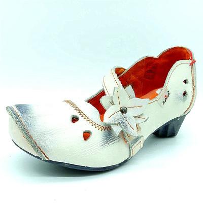 China Round Outsole White Genuine Leather Top Womens Camouflage TPR Sandals For German for sale