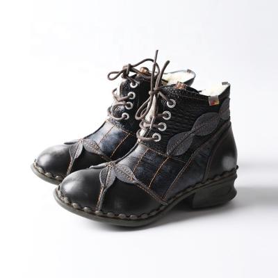 China Women's All-match Deodorization Comfortable Wide Leather Boot Black Thick-Soled Handmade Boots for sale