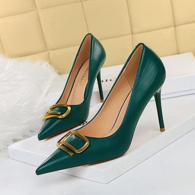 China High Quality Waterproof High Heel Women Wedding Shoes Green Buckle Party Shoes for sale