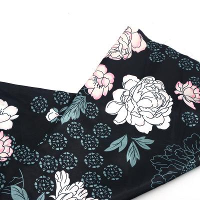 China Hot Selling Memory Dubai Pattern Polyester Fabric Printing Many Styles Of Fabric for sale