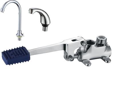 China Metered Faucets Using In Laboratory Hospital Kitchen Taps Brass Water Flow Adjustable Foot Pedal Faucet for sale