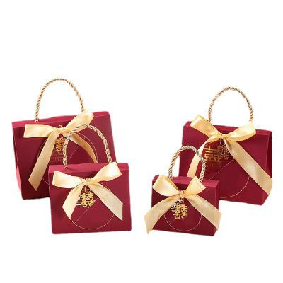 China Recyclable Personalized Custom Design Red Wedding Gift Box For Guest Candy Packaging Box With Handle for sale