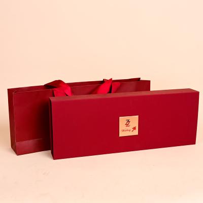 China Wholesale Recyclable Luxury Paper Wine Gift Boxes Packaging Card Board Candy Flip Magnetic Boxes With Bags for sale