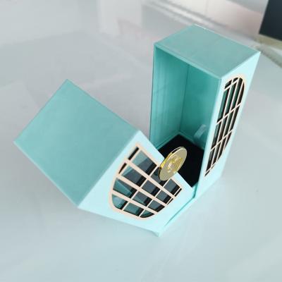 China Accept Custom Zhishang Packing Box Packaging Personality Paper Box Gift Box With Exquisite Window for sale