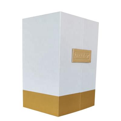 China Accept white color folding gift box for packing for sale