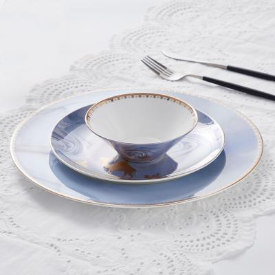 China Elegant Breakfast Stocked 3pcs Decal Design Banquet Bone China Dinner Set Set Ceramic Dinnerware For Evening Party for sale