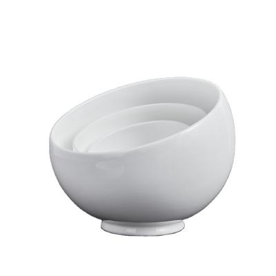 China Restaurant Sales Bone China Fruit Salad Bowl Viable Hot Round Porcelain Slanted Vegetable Hot Pot Round Oblique Bowl in Pure White for sale