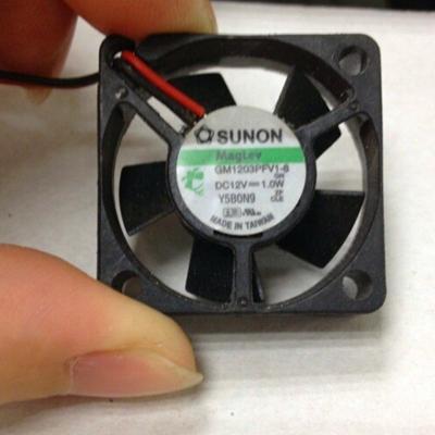 China GM1203PFV1-8 12V 1.0W Size 30*30*10mm Plastic 2-wire Mute Fan for sale