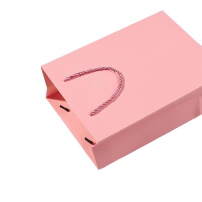 China Factory Sale Packaging Paper Packaging Bag Wedding Fine Handmade Recyclable Takeaway Candy Bag Environmentally Friendly Dry Paper Bag for sale