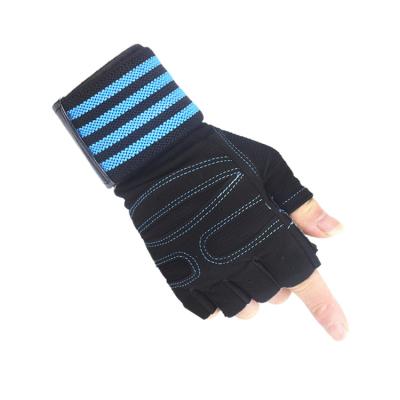 China Fitness Exercise Men Women Gym Mitt Dumbbell Workout With Wrist Support Anti-Slip Gym Fitness Mitts For Weightlifting Cross Training for sale