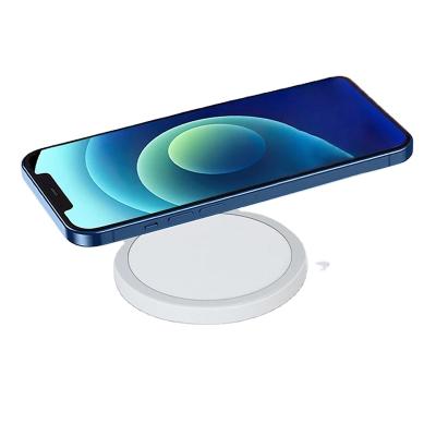 China Charging iphone 12 for iphone 13 pro max Customized Magnetic Wireless Fast Charger for iphone 13 pro max for sale