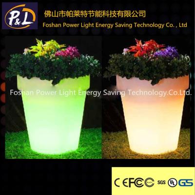 China Garden Furniture 16 Colors Changing Plastic LED Flower Pot for sale