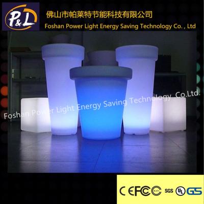 China Outdoor Furniture Decorative Plastsic Illuminated led pot for sale