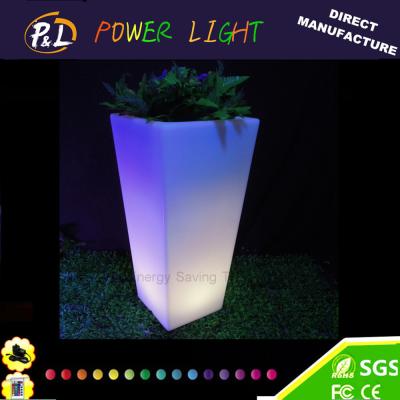 China PE material Illuminated Lighted LED Flower Pot for sale