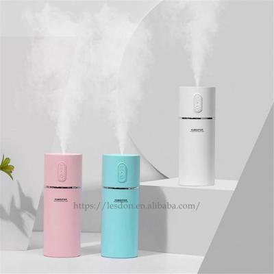 China New Product Wholesale Price LED UV Irradiation Light Sterilization Light Wholesale Price Mini Usb Rechargeable Mini Air Humidifier Car Air Humidifier for sale