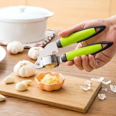 China Kitchen Tool Chopper Garlic Crusher Slicer Cube Garlic Press Common Smart Viable Garlic Press for sale