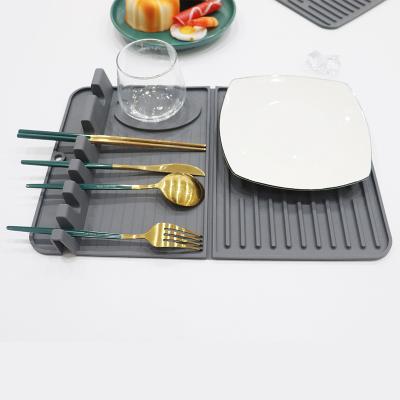 China Creative Factory Kitchen Outlets Kitchen Utensils Silicone Drain Mat Viable Heat Insulation Pad Kitchen Tools Silicone Kitchen Mat for sale