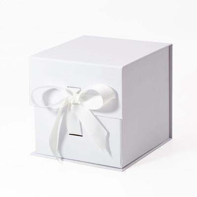 China Plain White Eco Friendly Materials Custom Ply White Recycled Cube Presentation Gift Box With Ribbon for sale