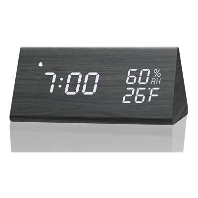 China Wooden Radio Competitive Price Lead Time Display Bedroom Digital Electronic Alarm Clock for sale