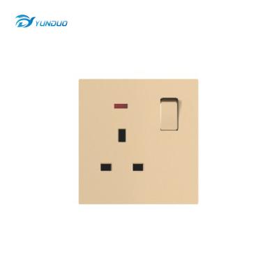 China Widely Used UK Standard Universal Switch Socket 3 Pin 250V Wall Switches And Sockets for sale