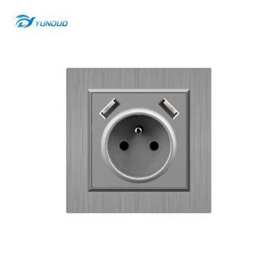 China Safety DoubleUSB 2A Eu Standard Electrical Switch Wall Outlet EU Standard Plug for sale