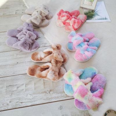 China Free Fashion Trend Shipping 2021 Luxury Winter Wholesale China Bedroom Furry Women's Slippers for sale